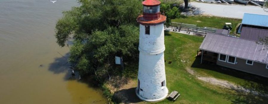 Lighthouse at mouth of Thames River